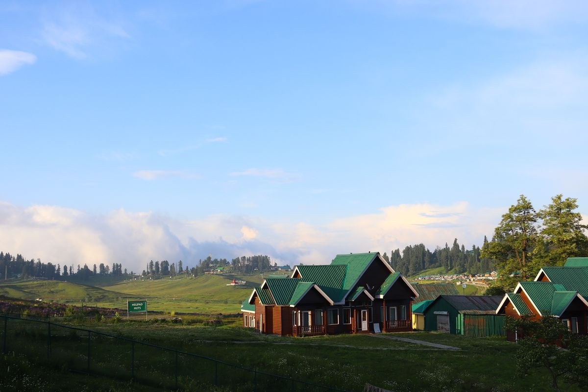 KASHMIR HEAVEN OF INDIA